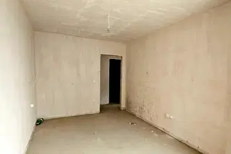 Тристаен апартамент с тераса в Банишора, София