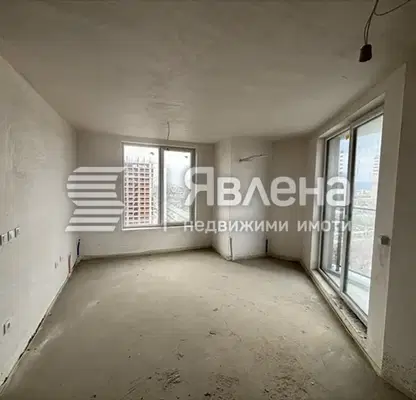 Снимка 2 — 3-стаен апартамент в Банишора с тераса и асансьор