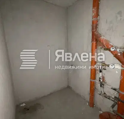 Снимка 5 — 3-стаен апартамент в Банишора с тераса и асансьор