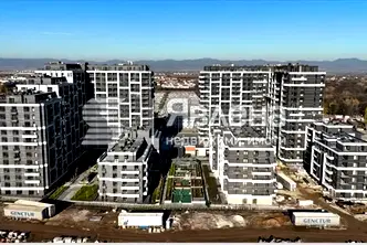 3-стаен апартамент в Банишора с тераса и асансьор