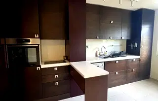 Четиристаен апартамент с два балкона в Банишора, София