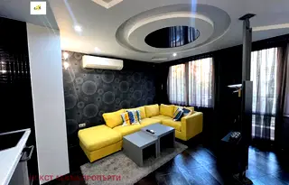 Тристайен апартамент с южно изложение в Белите брези, София