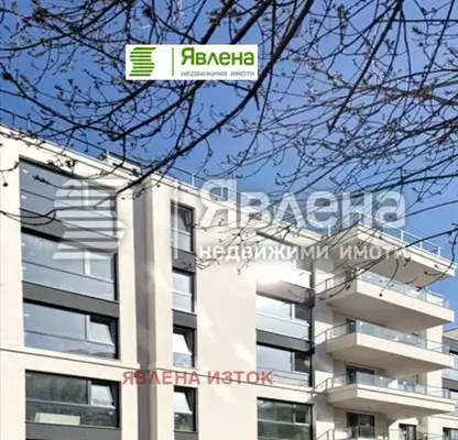 Снимка 3 — Двустаен апартамент с тераса в Център, София, ново строителство
