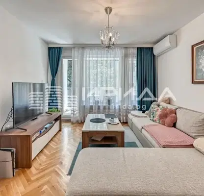 Photo 2 — 3-bedroom apartment in Sofiya, Centyr