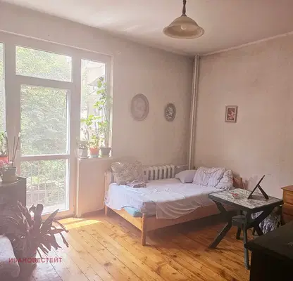 Снимка 4 — Тристаен апартамент в Център, София с балкон и мазе