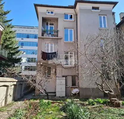 Снимка 2 — апартамент в София, Център