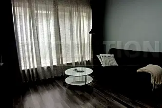 Тристаен апартамент в Център, София с асансьор