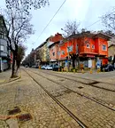 Просторен 3-стаен апартамент в Център, София с мазе и двор