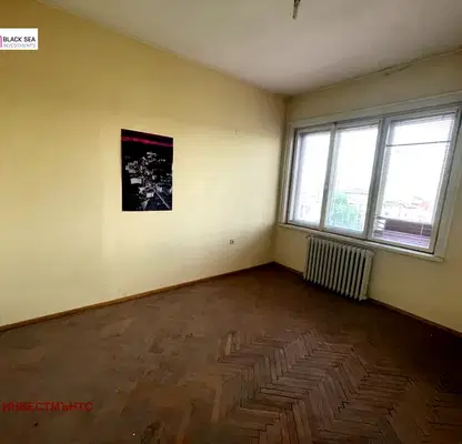 Снимка 4 — Апартамент 4-стаен в Център, София с голяма площ
