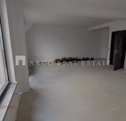 Photo 2 — 5-bedroom apartment in Sofiya, Centyr