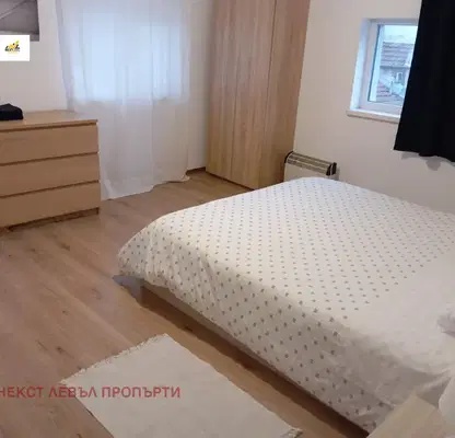 Снимка 4 — Двустайно апартамент с балкон в Център, София