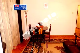 Двустаен апартамент с балкон в Център, София