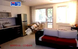 2-стаен апартамент с балкон в Център, София