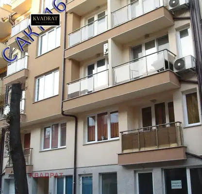 Снимка 2 — Двустаен апартамент с тераса в Център, София