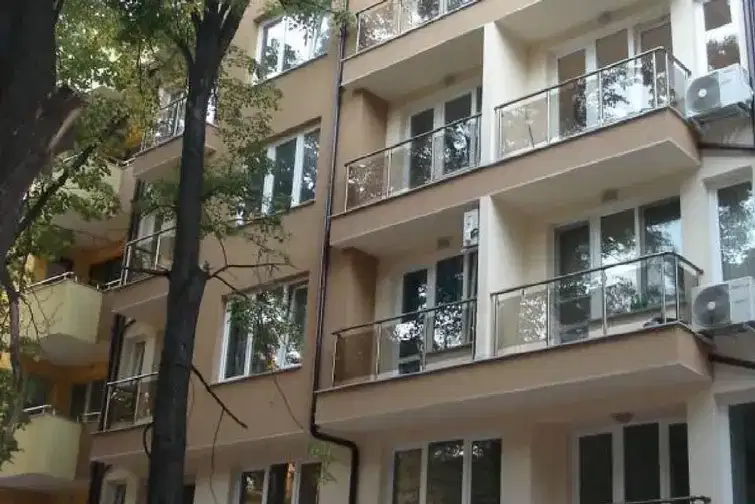 Двустаен апартамент с тераса в Център, София