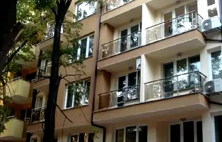 Двустаен апартамент с тераса в Център, София