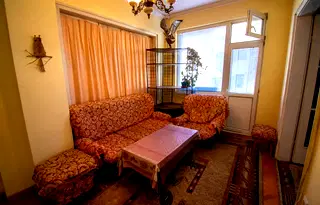 Тристаен апартамент в София, Център