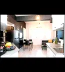 Тристаен апартамент на трети етаж в Центъра на София