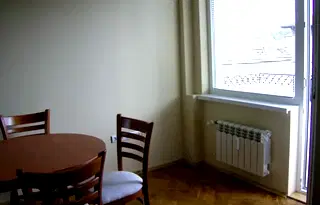 Тристаен апартамент в Център, бул. Патриарх Евтимий с балкон