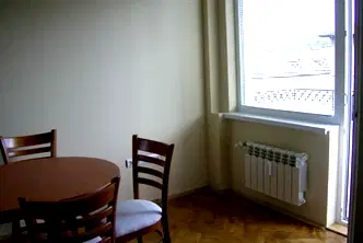 Тристаен апартамент в Център, бул. Патриарх Евтимий с балкон