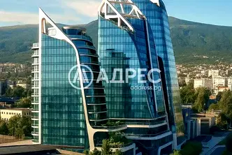 Просторен 3-стаен апартамент в Дианабад с тераса