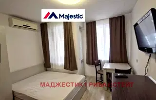 Едностаен апартамент с тераса в Дианабад, София
