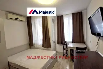 Едностаен апартамент с тераса в Дианабад, София
