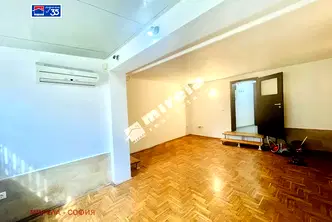 апартамент в София, Докторски паметник