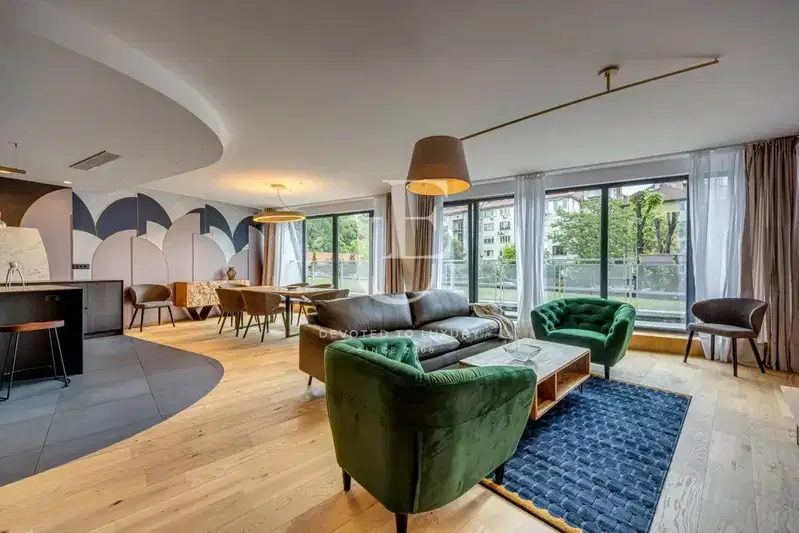 3-bedroom apartment in Sofiya, Doktorski Pametnik