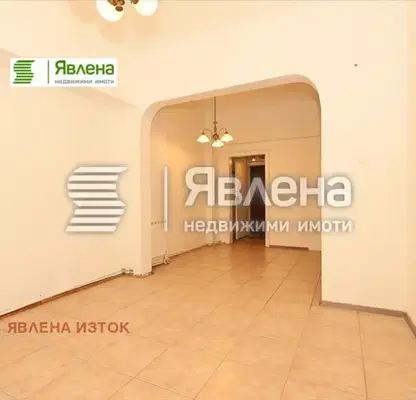 Снимка 4 — Двустаен апартамент с потенциал за тристаен в Докторски паметник
