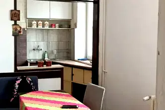 Тристаен апартамент с голяма тераса в Докторски паметник, София