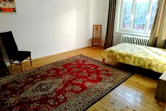 Многостаен апартамент с 3 спални в Докторски паметник, София