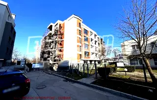 Апартамент 3-стаен в Дружба 1 с гледка към планината