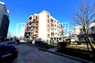 Апартамент 3-стаен в Дружба 1 с гледка към планината