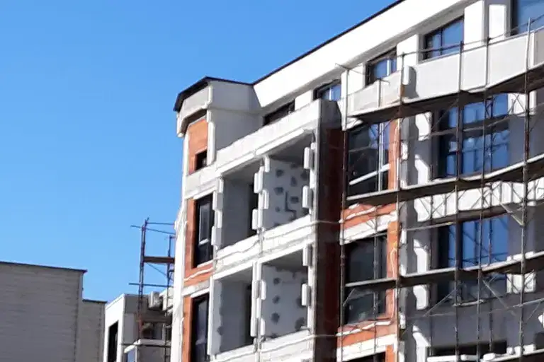 4-bedroom apartment in Sofiya, Drujba 1