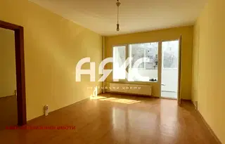Тристаен апартамент с три тераси в Дружба 2, София