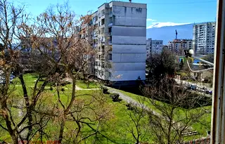 Просторен 1-стаен апартамент с тераса в Дървеница, София