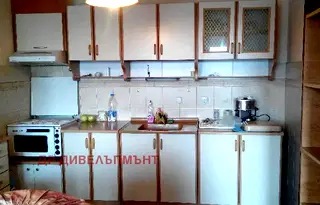 Двустаен апартамент в Гео Милев с балкон и асансьор