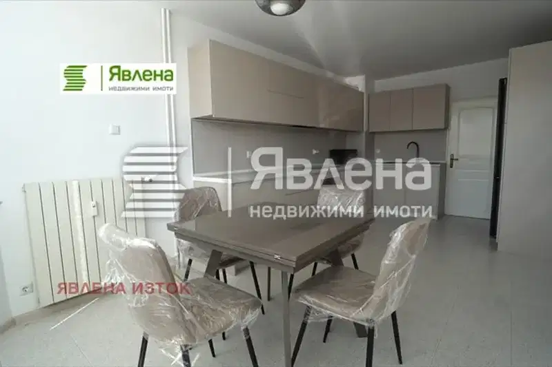 Четиристаен апартамент с гараж в Гео Милев, София