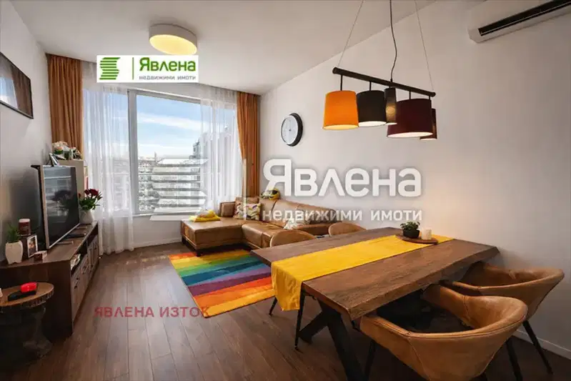 Тристаен апартамент с южно изложение в Хаджи Димитър, София