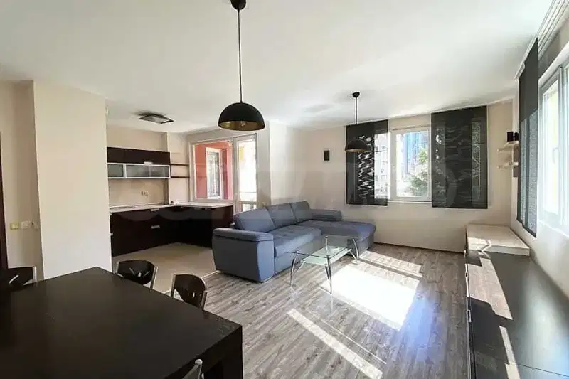3-bedroom apartment in Sofiya, Hladilnika