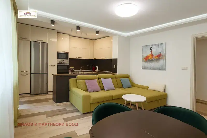 3-bedroom apartment in Sofiya, Hladilnika