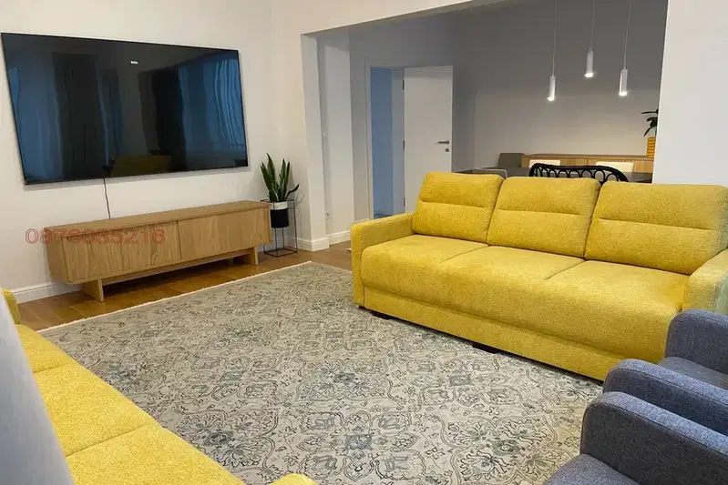 3-bedroom apartment in Sofia, Izgrev