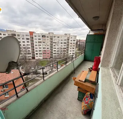 Снимка 5 — Тристаен апартамент в Красна поляна 2 с две тераси