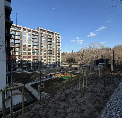Снимка 4 — Едностаен апартамент в Красно село с паркомясто в затворен комплекс