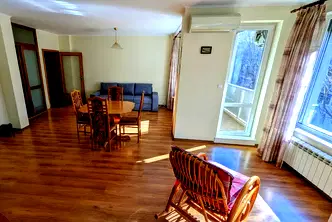 Двустаен апартамент в София, Красно село