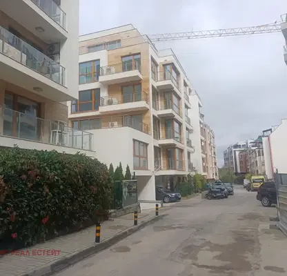 Снимка 3 — Просторен 3-стаен апартамент с балкон в Кръстова вада, София