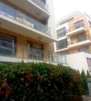 Просторен 3-стаен апартамент с балкон в Кръстова вада, София