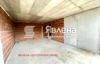 Тристаен апартамент в София, Кръстова вада
