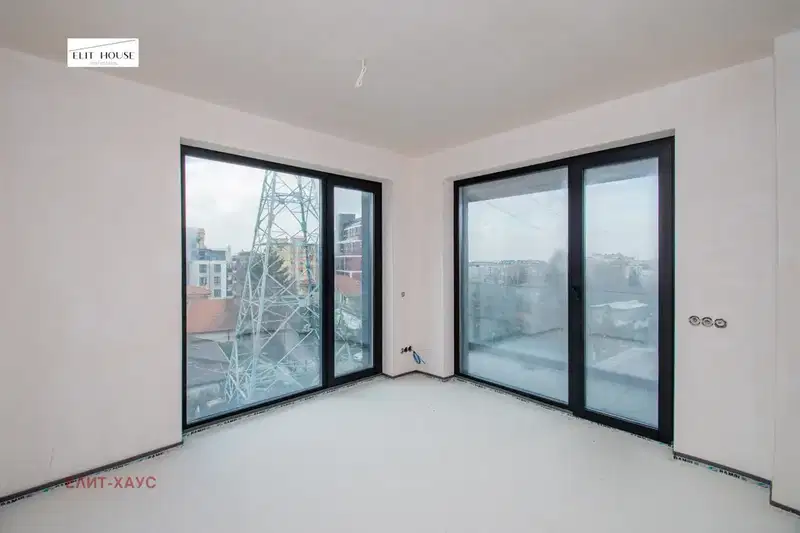 4-bedroom apartment in Sofiya, Krystova Vada